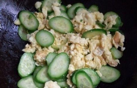 龙瓜粟怎么吃,创意烹饪，美味无限