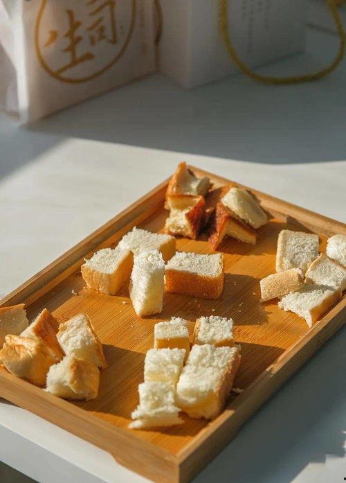 面包店吃瓜,一家面包店的欢乐时光